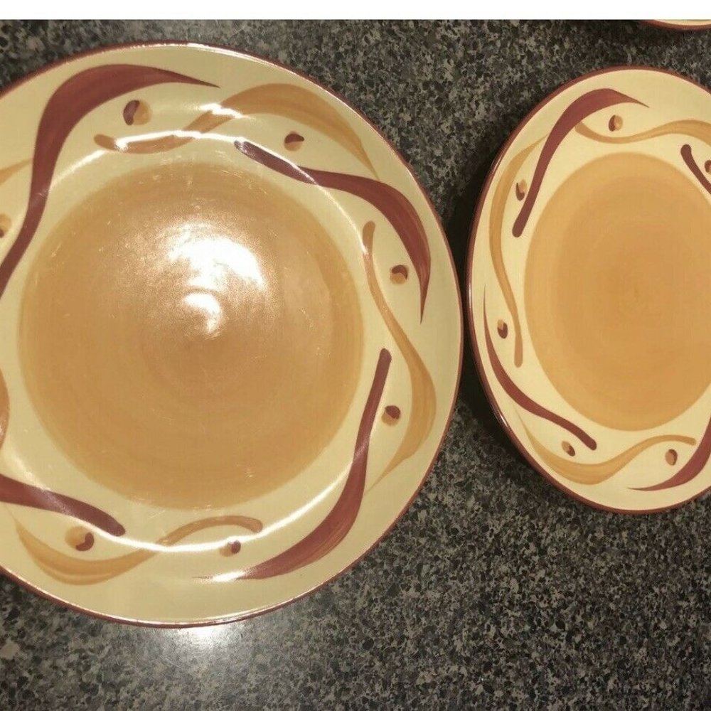 Southern Living at Home Gail Pittman plates (2)